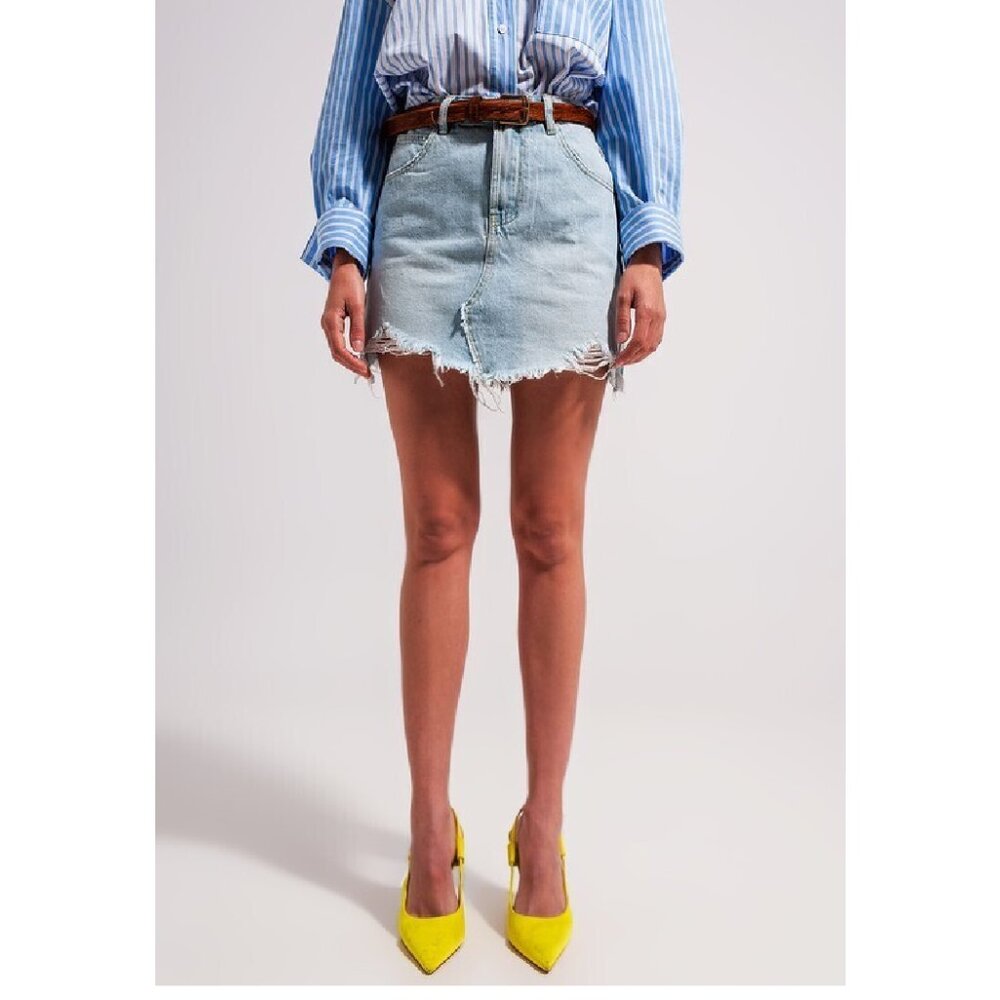 NWT Q2 RAW HEM DISTRESSED DENIM MINI SKIRT, LIGHT BLUE, VARIOUS SIZES